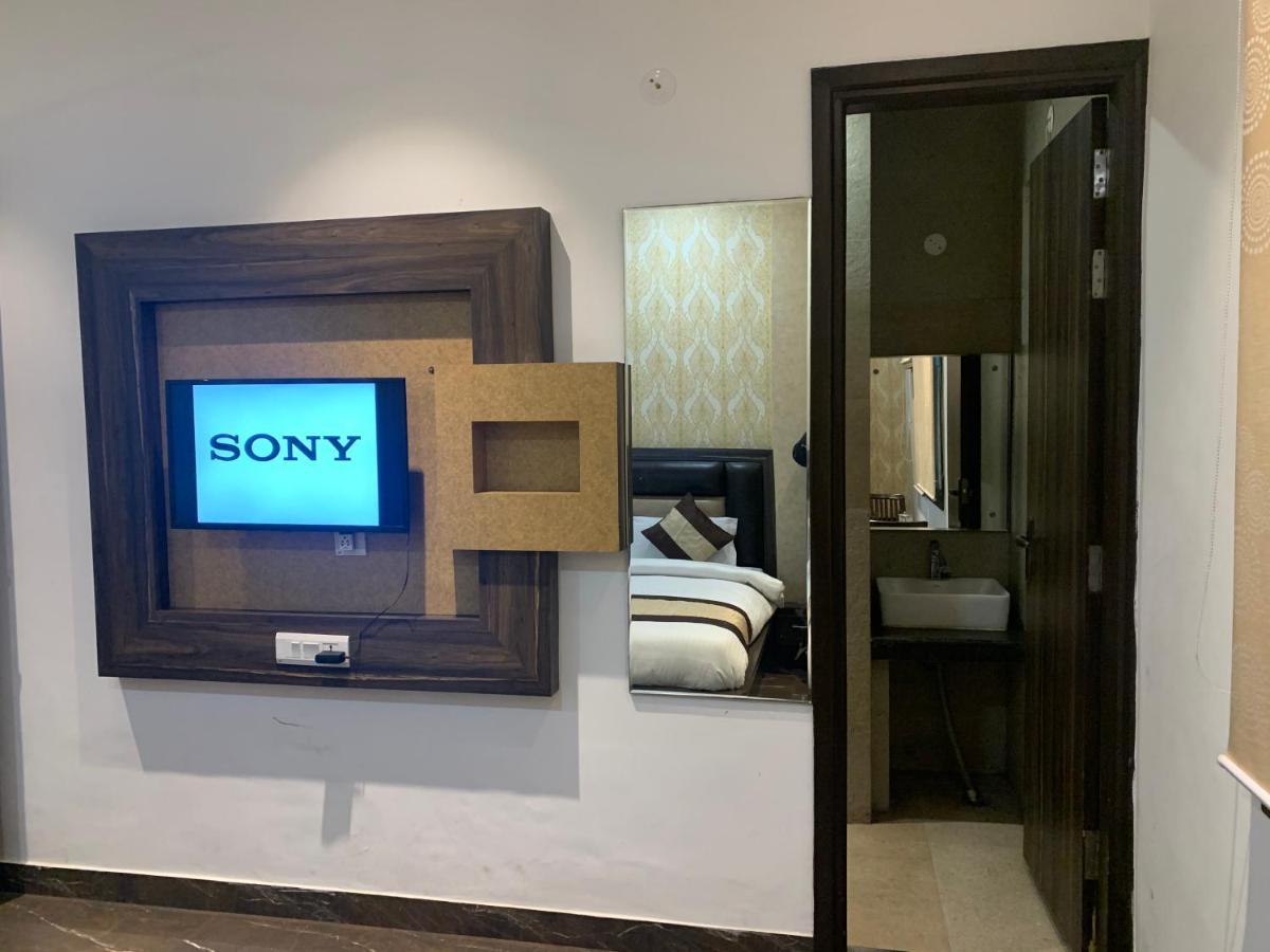 Hotel Sb Residency Amritsar Eksteriør billede