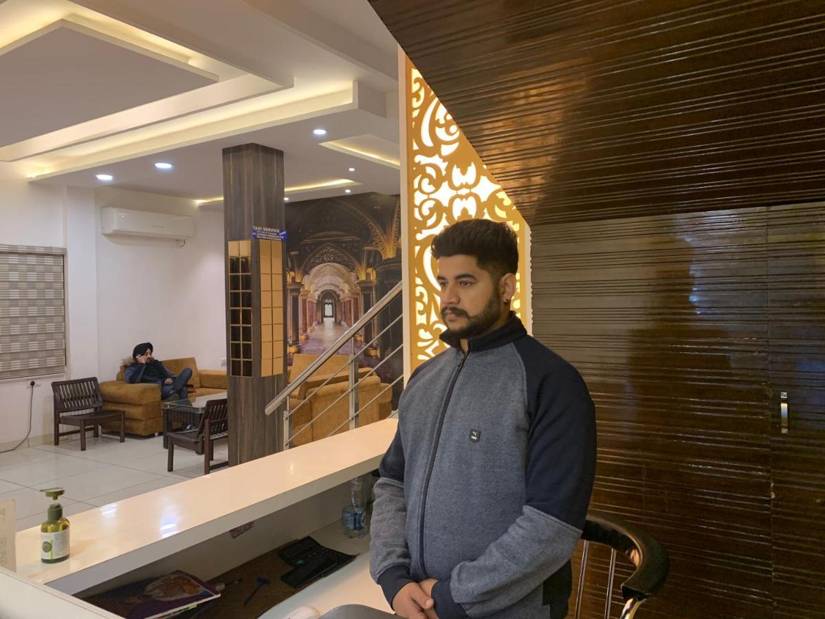 Hotel Sb Residency Amritsar Eksteriør billede